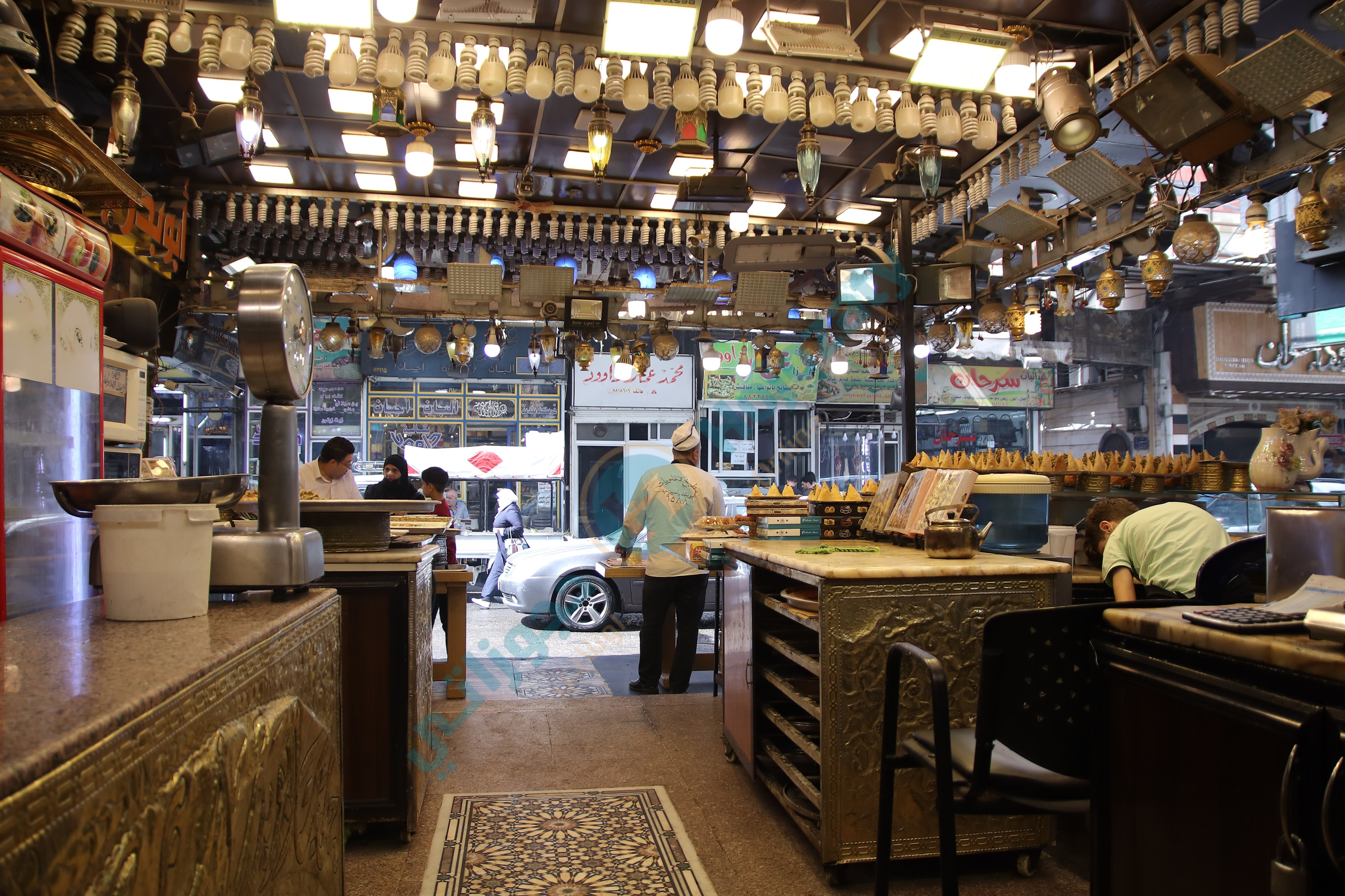 حلويات أبو بدر ياسين حيدر