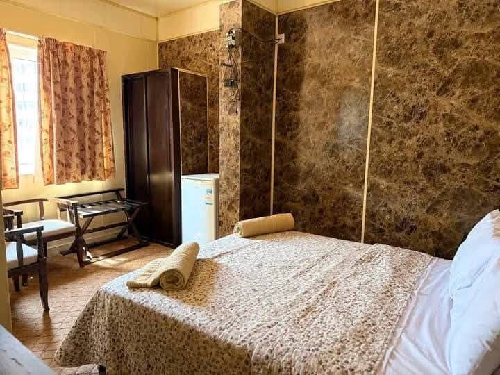 happy nights hotel damascus